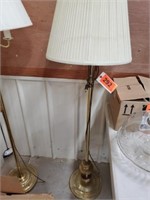 BRASS COLORED FLOOR LAMP