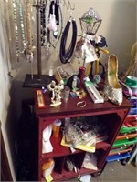 Misc jewelry items lot with shelf