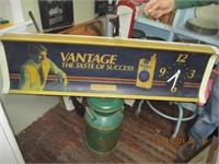 Working Vantage 100 Cigarette Light Sign & Clock