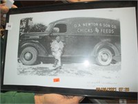 O.A. Newton & Son Co. Chicks Feed Pic w/Harold