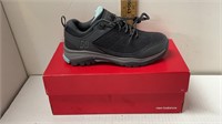 NEW WOMENS BALANCE SHOES SIZE 7 - IN BOX