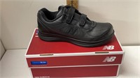 NEW WOMENS NEW BALANCE SHOES SIZE 9.5 IN BOX