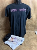 Taylor Swift 1989 Tour Tshirt and Bag