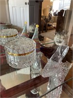 Crystal compote dish with glass shoe glass