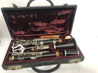 Conn clarinet vintage w/orig. box CG Conn