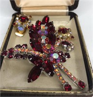 Earrings and brooch ruby red rhinestone set