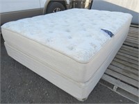 American Pedic Queen Mattress & Box Set