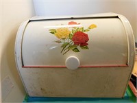 VINTAGE BREAD BOX