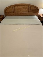 Queen Size Bed w/ mattress & Box Spring