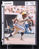 WILLIE STARGELL AUTOGRAPHED PHOTO