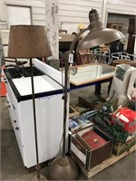 Pair of floor lamps, sunlamp, untested