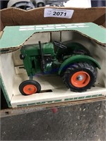 Scale models deutz diesel toy tractor