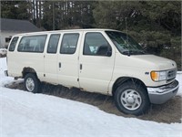1997 Ford Econoline 15 Passenger Van
