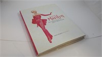 DRESSING MARYLIN (MONROE) Fashion Book