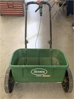 Scotts AccuGreen 3000 Seed Spreader