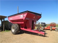 Demco 850 Pull Behind Bankout Wagon