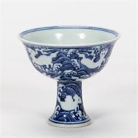 CHINESE, BLUE AND WHITE PORCELAIN STEMMED WINE CUP