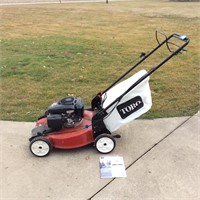 Toro Recycler Lawn Mower. 6.75 HP, 22" Cut