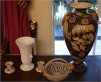 Lot of Porcelain Items - Vases / Basket