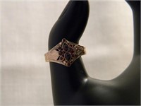 14k Gold & Gemstone Ring
