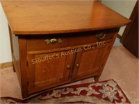 Antique Oak wash stand 1 dove tailed drawer-