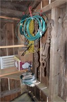 2 chain binders, rope, wire