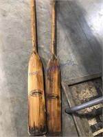 Pair of wood oars