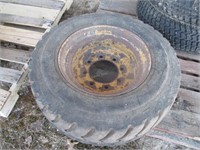 10x16.5 Skidsteer Tire w/8 Hole Rim