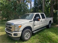 2015 Ford F350 4 x 4 100,552 Miles