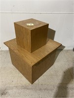 oak cubes for display