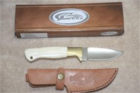 NEW BONE HANDLE HUNTING KNIFE ! -C-1