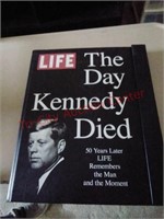 The day Kennedy died book