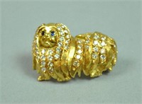 E. WOLFE & CO. 18K & DIAMOND PEKINGESE PIN