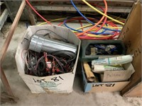BOX OF WIRE & BUNGIE STRAPS & CONTENTS OF ASSORTED