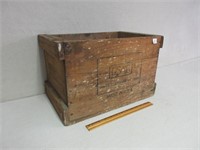 ANTIQUE WOODEN SHIPPING CRATE