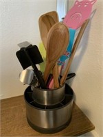 PC Lazy Susan with kitchen utensils
