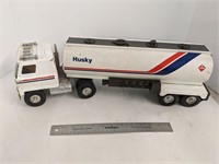 ERTL Husky Tanker Truck