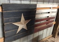 Wooden Texas Flag Décor