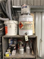 5 X SHELVING CONTENTS : DRUMS OF SOLVENT &