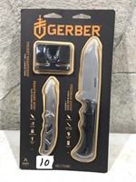 Gerber 2 Piece Knife Set w/ sharpner & Sheath