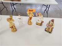 5 decorative figurines