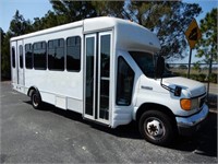 2006 FORD F-450 BUS - DOES NOT RUN