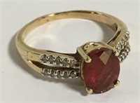 10k Gold Ring With Red & Clear Stones