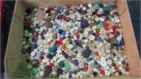 BOX LOT OF BUTTONS