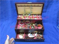 costume jewelry in jewelry box (brown)
