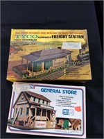HO Freight Station and General Store
