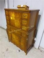 Chest of Drawers 4'T 37w 21 d Damaged leg, have a
