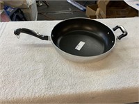 Farberware non stick 12 in frying pan