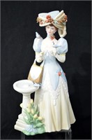1998 - 1999 Avon Mrs. Albee Award Figurine