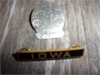 Iowa chauffeur 1941 badge  and pin
